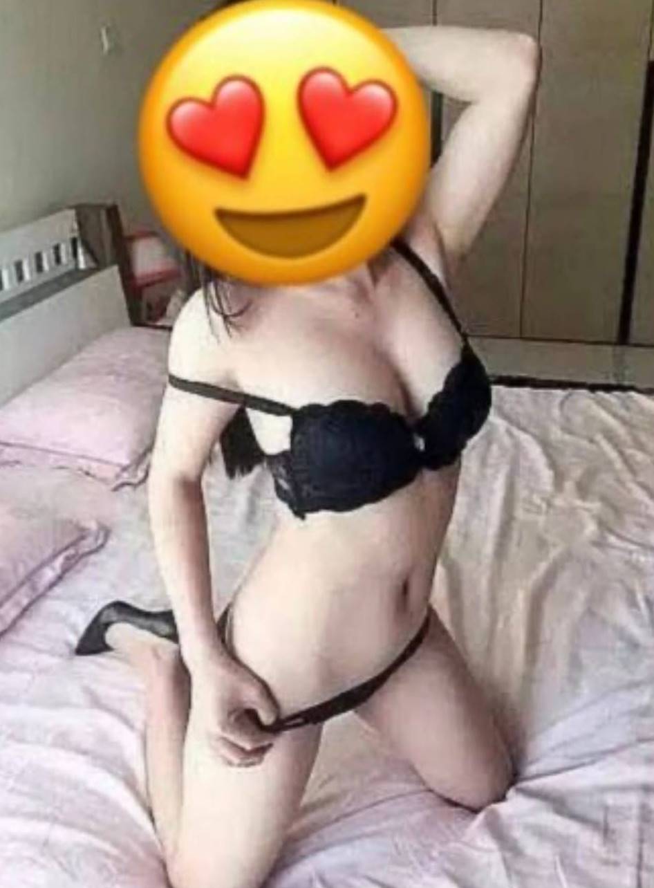 Yabancı Escort Bayanlar İle Yatakta Şehvetli Sıcak Dakikalar